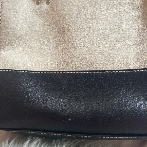 Kate Spade off white and black crossbody purse - Picture 8 of 9